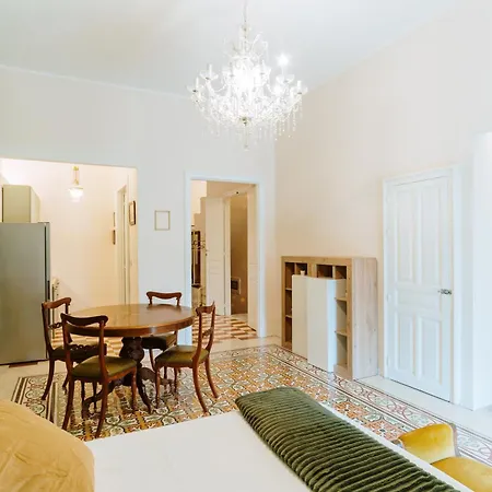 Accuraliving Apartment *