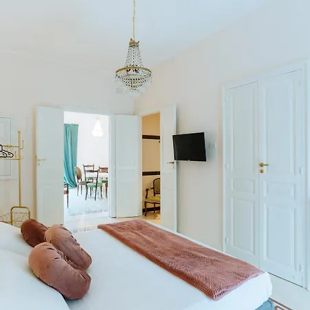 Accuraliving Apartment